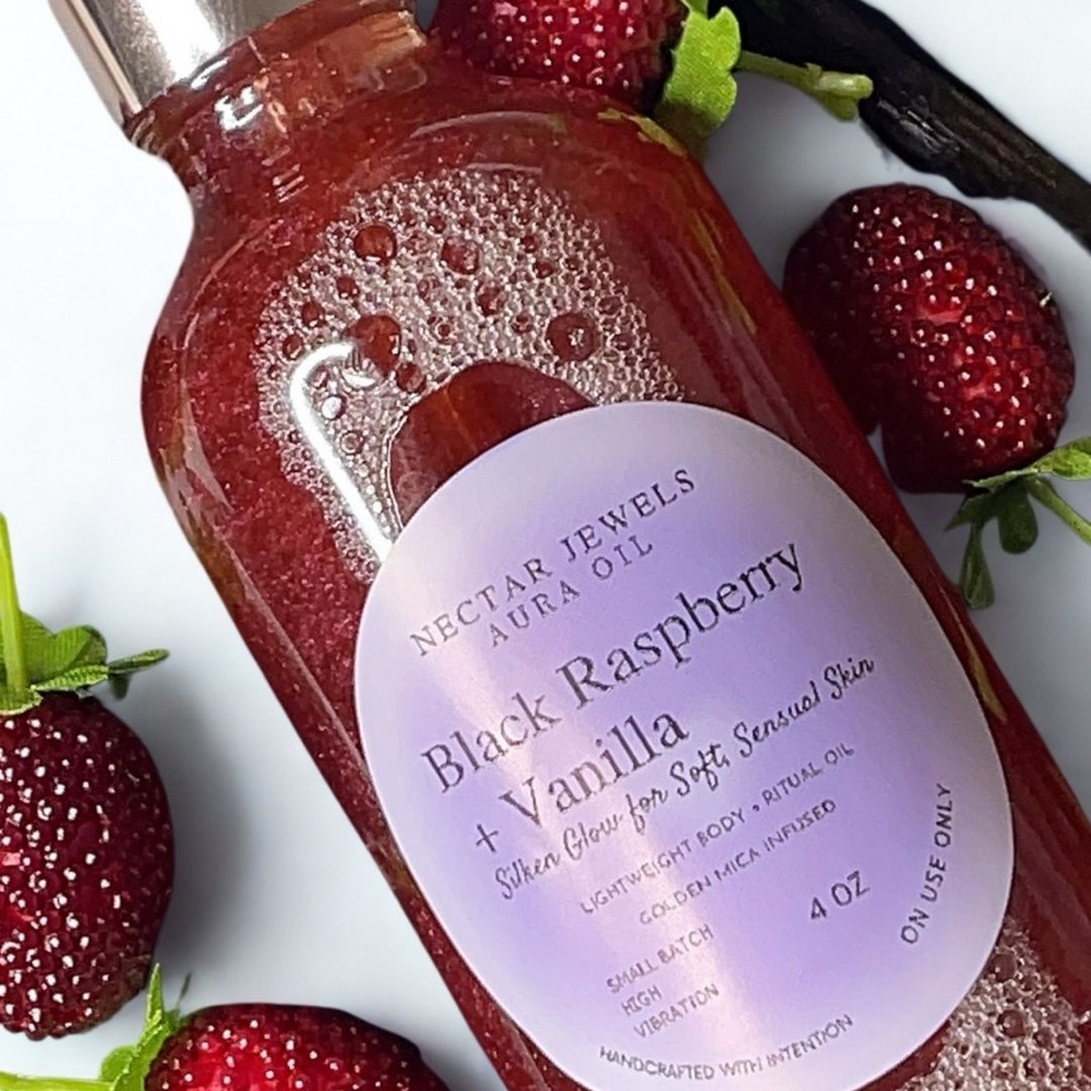 Black Raspberry & Vanilla Body Oil - Picture 4 of 4